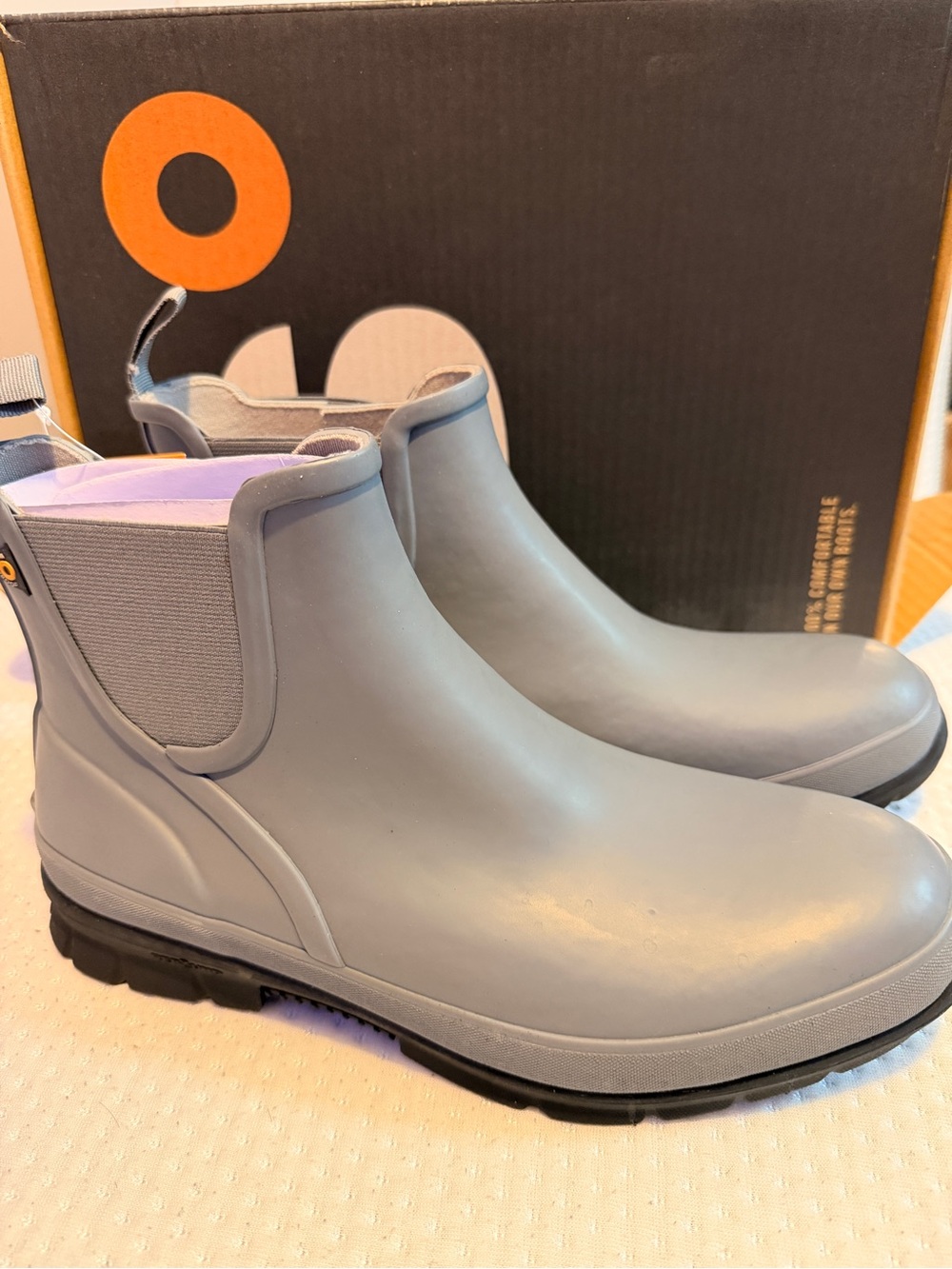 Bogs Women's Light Gray Chelsea Rain Boots